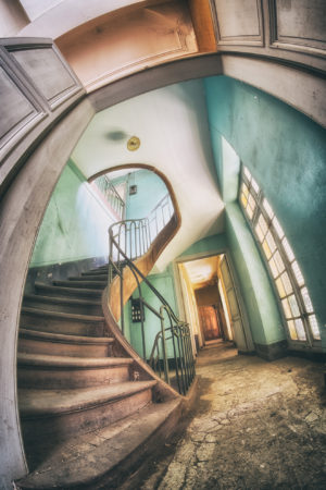 Château Cavalier | Escalier | Stairs | Lieux oubliés | Urbex | RanoPano Photography